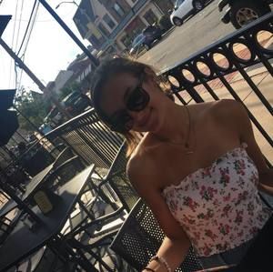 Meet your Posher, Hailey